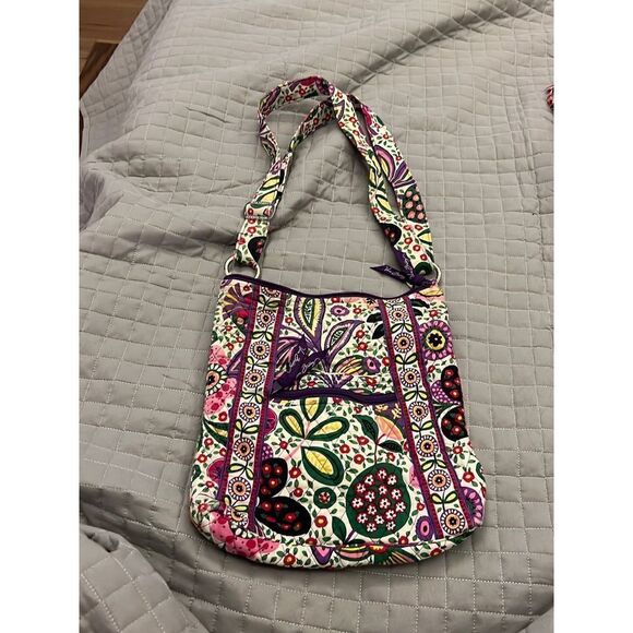 Vera Bradley Satchel Crossbody Bag Purple Paisley flower print - Picture 1 of 2